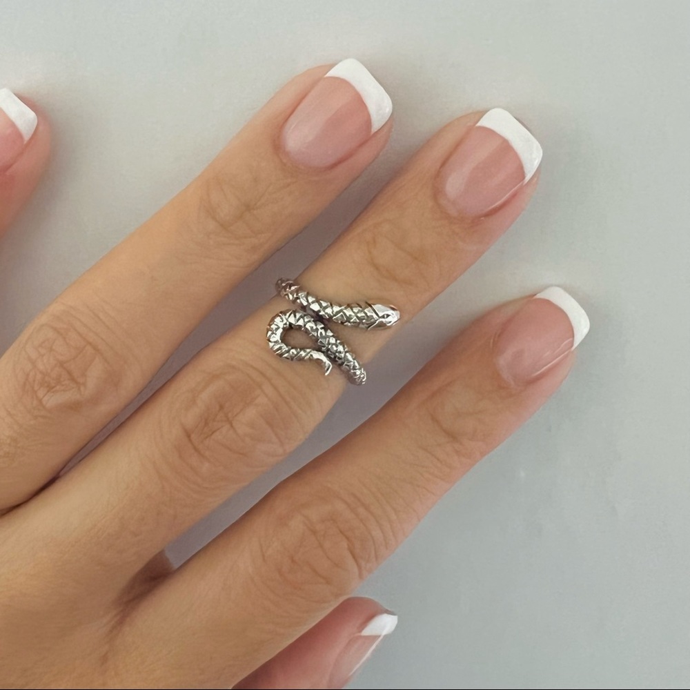 Sterling silver snake ring, silver snake ring, snake ring, dainty snake ring